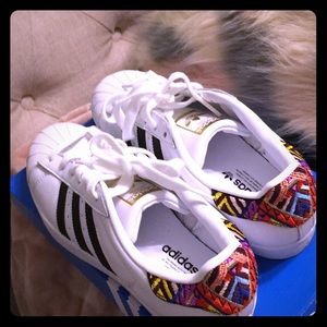 Womens Adidas Superstar